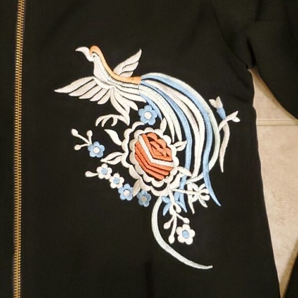 Sissae Qipao black embroidered zip up jacket - Picture 2 of 8